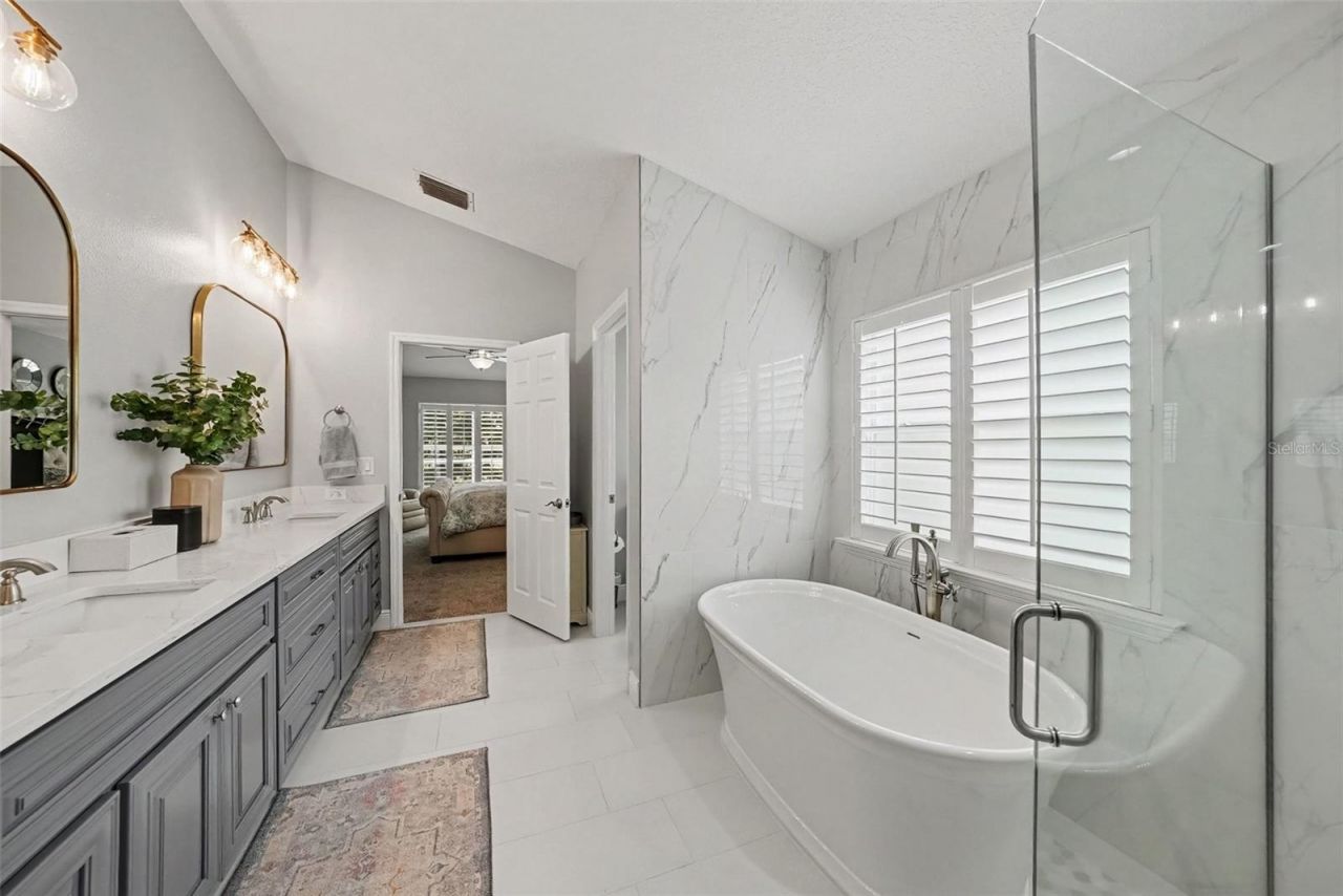 10617 Weybridge Drive, Tampa, FL 33626 Photo