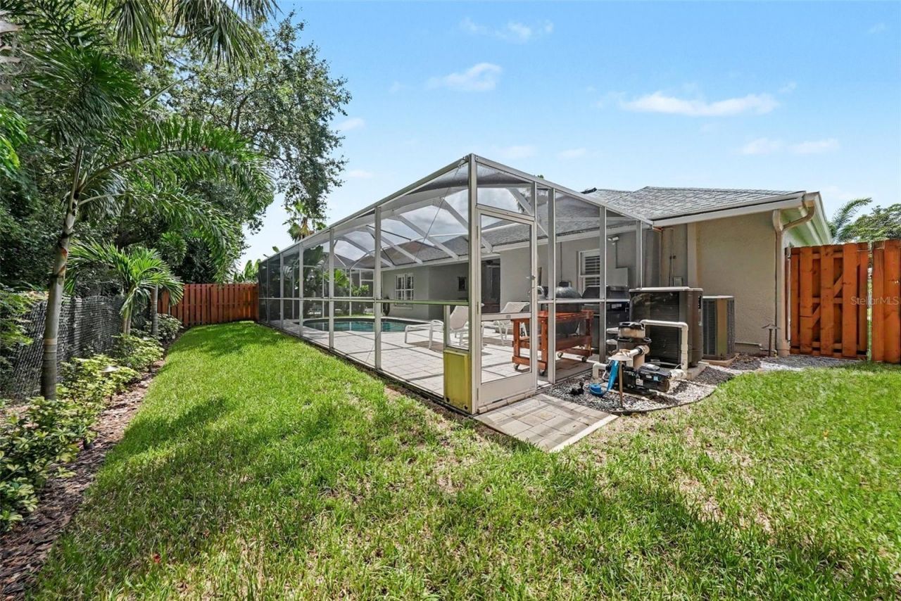10617 Weybridge Drive, Tampa, FL 33626 Photo