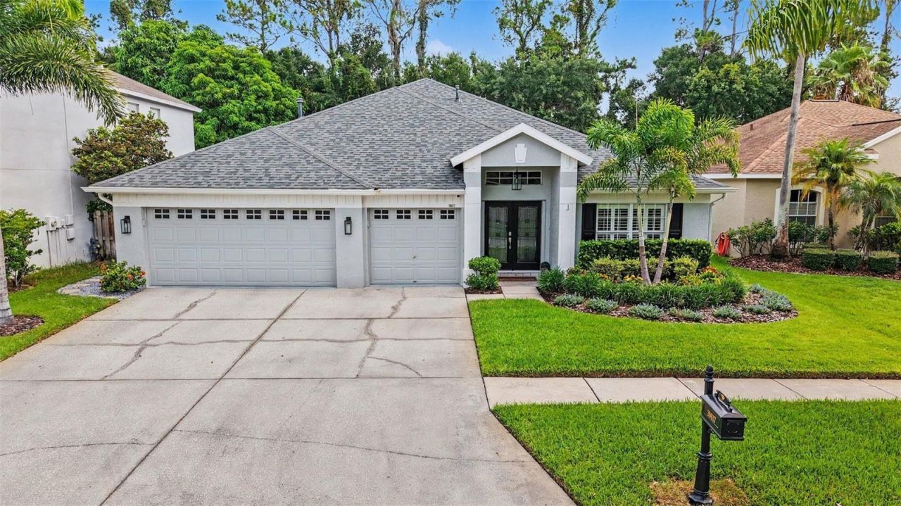 10617 Weybridge Drive, Tampa, FL 33626 Photo