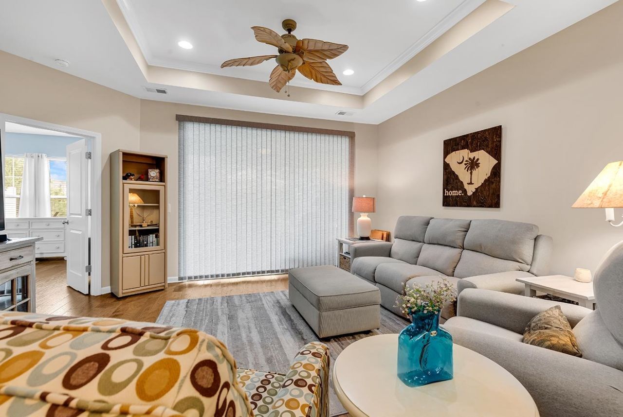 120 Queens Cove Place  Photo 10