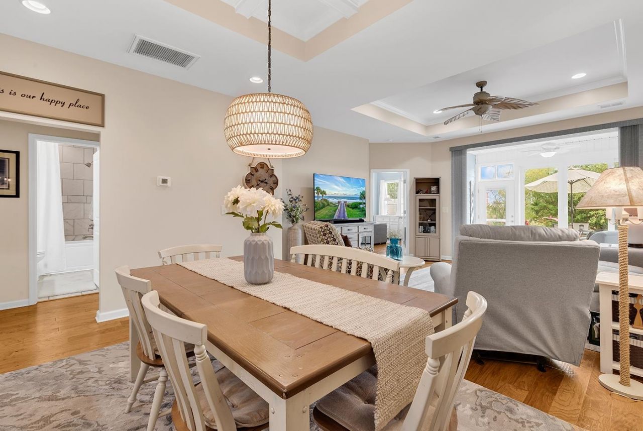 120 Queens Cove Place  Photo 18