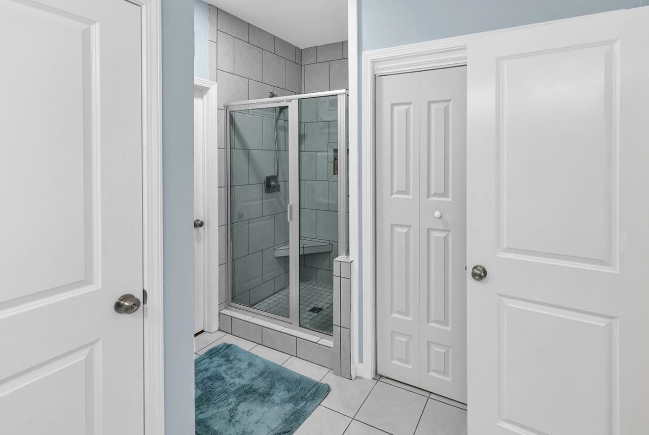 120 Queens Cove Place  Photo 29