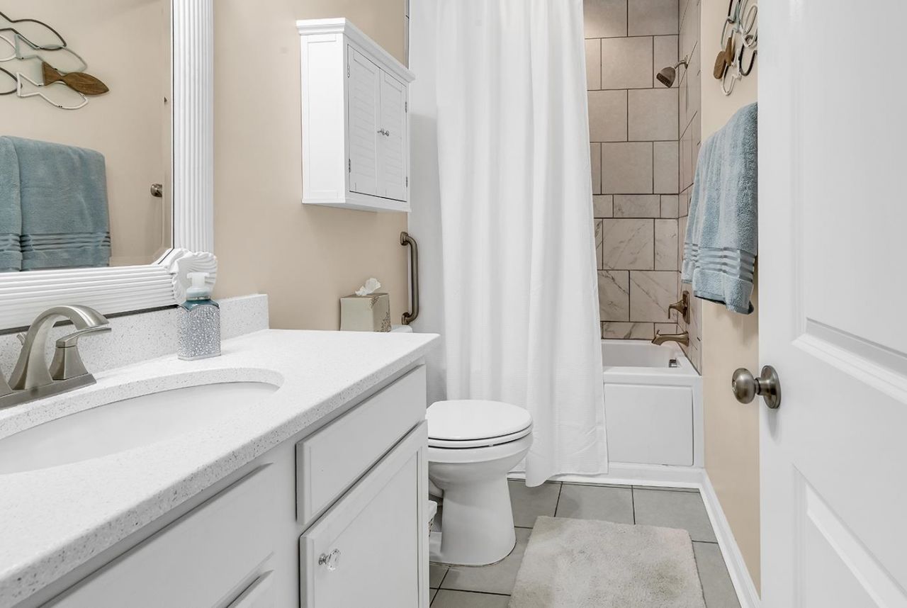 120 Queens Cove Place  Photo 36