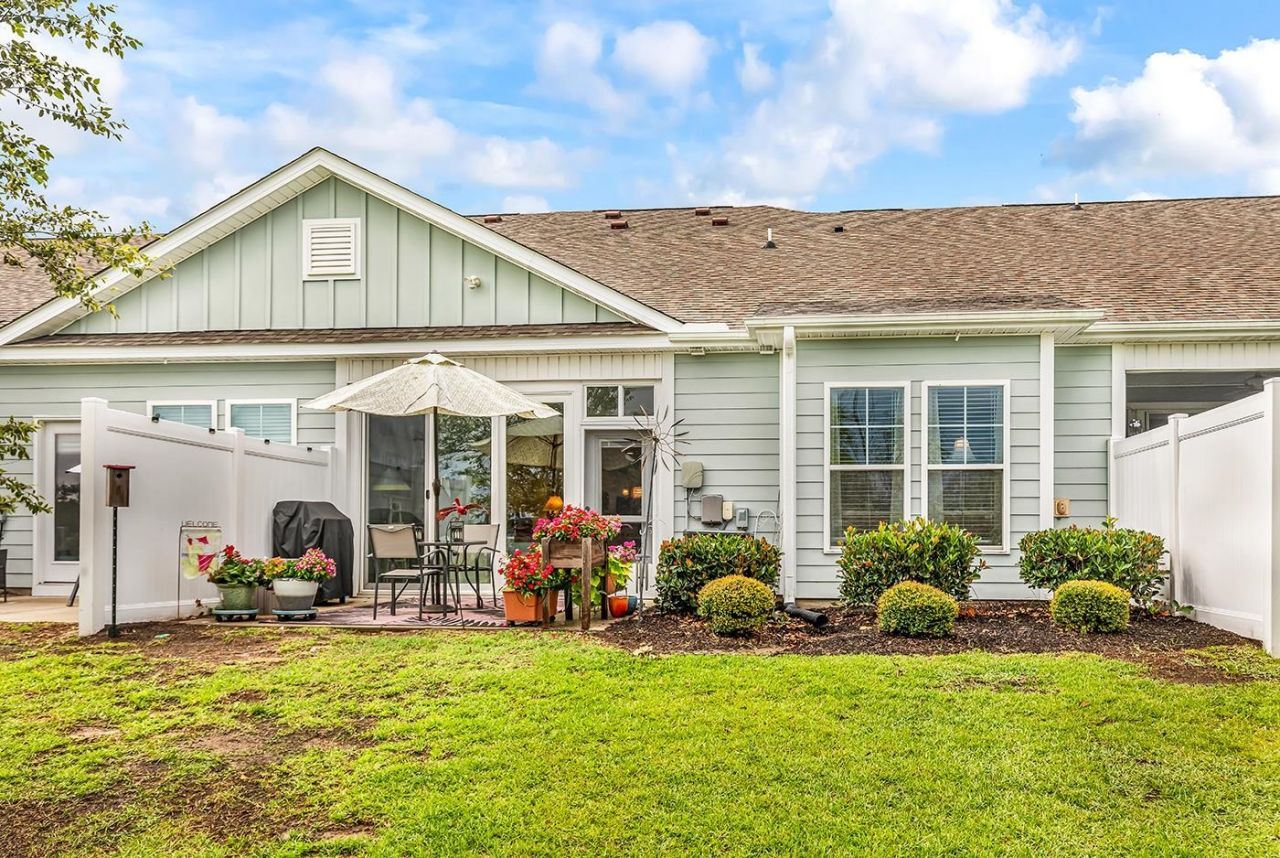120 Queens Cove Place  Photo 41