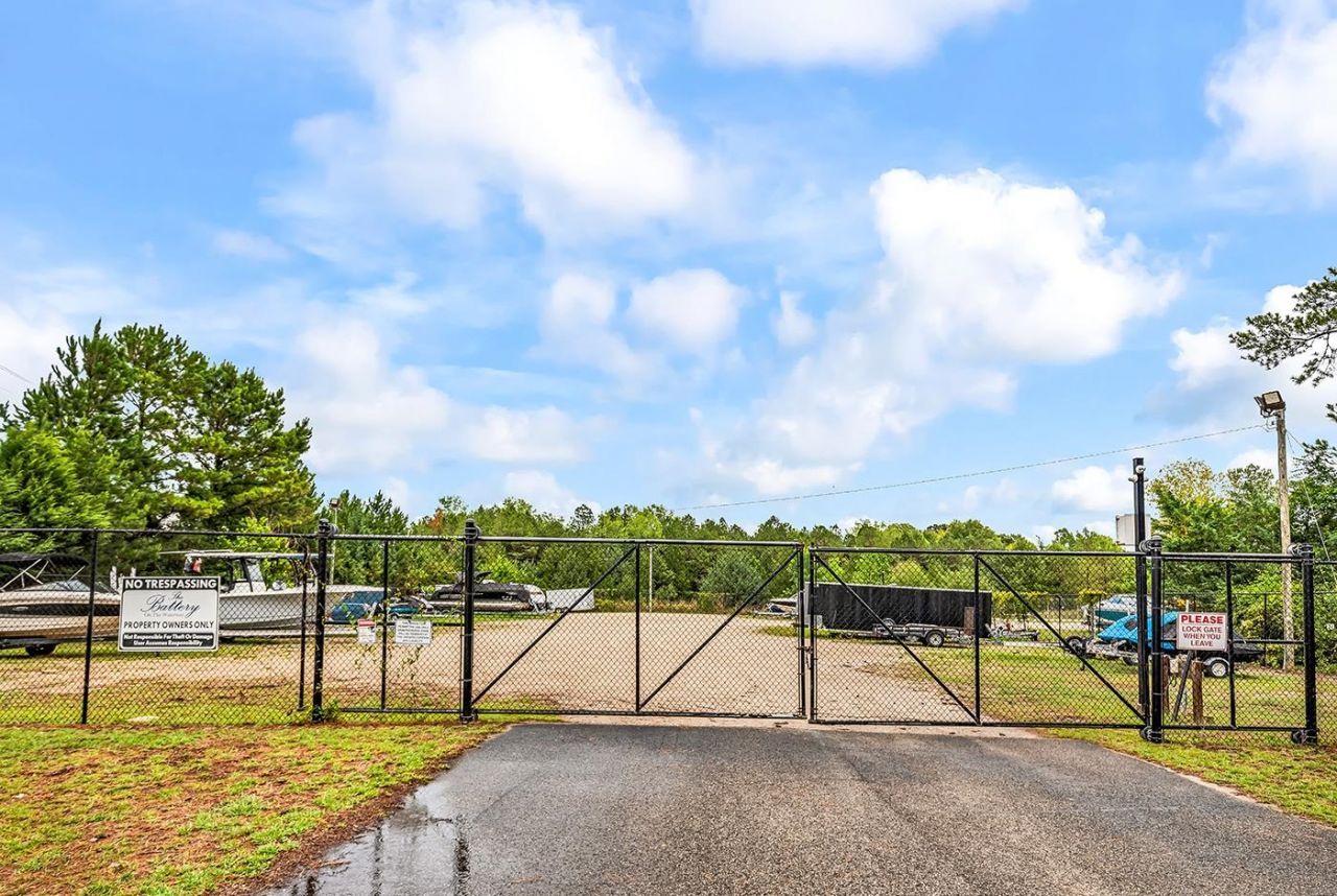 120 Queens Cove Place  Photo 44