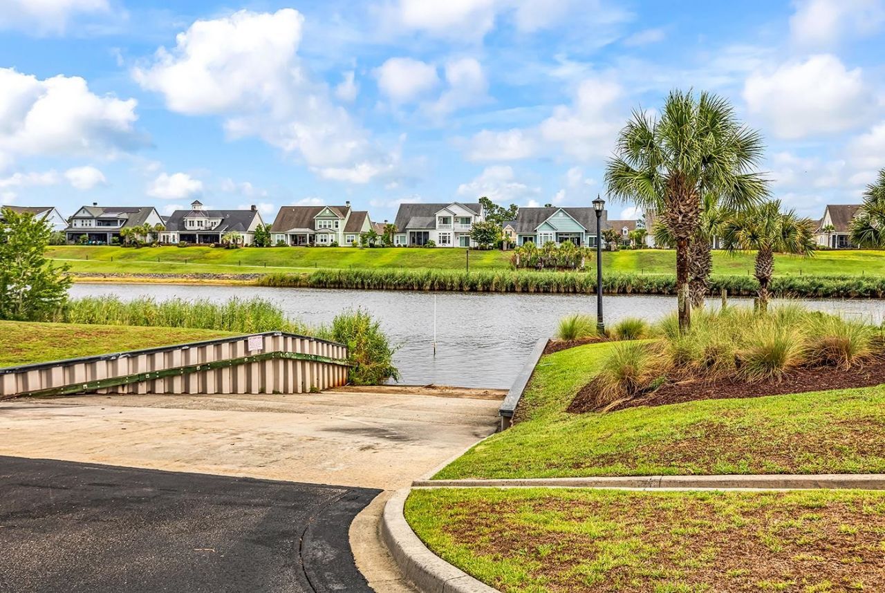 120 Queens Cove Place  Photo 45