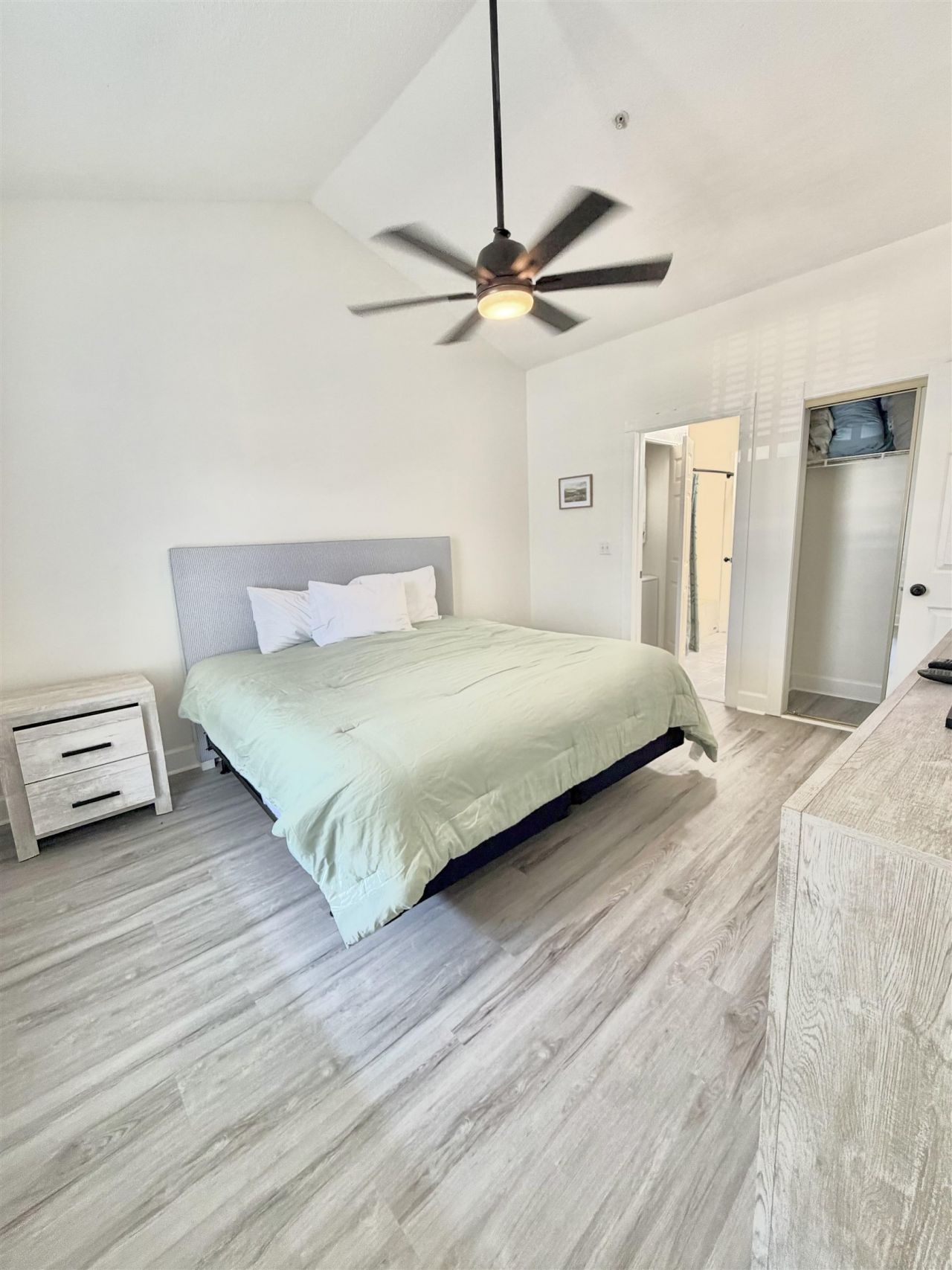 4815 Orchid Way  Photo 11