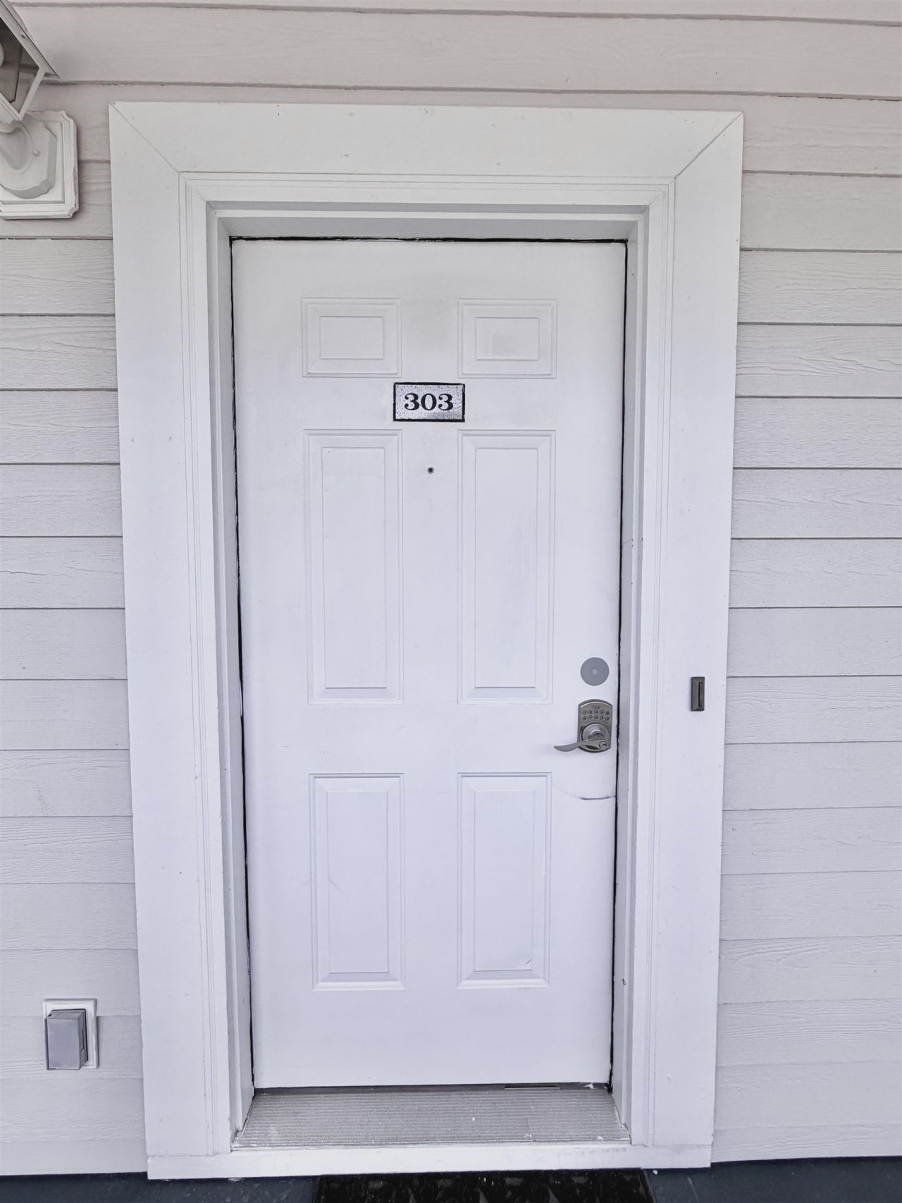 4815 Orchid Way  Photo 14