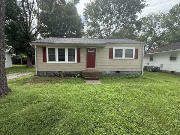 205 Sloan St , Lebanon, TN 37087