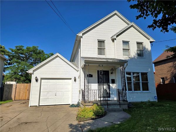 160 Walnut St Street , Buffalo, NY 14204