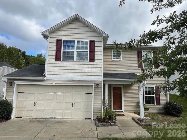 4828 Lynn Lee Circle , Charlotte, NC 28269