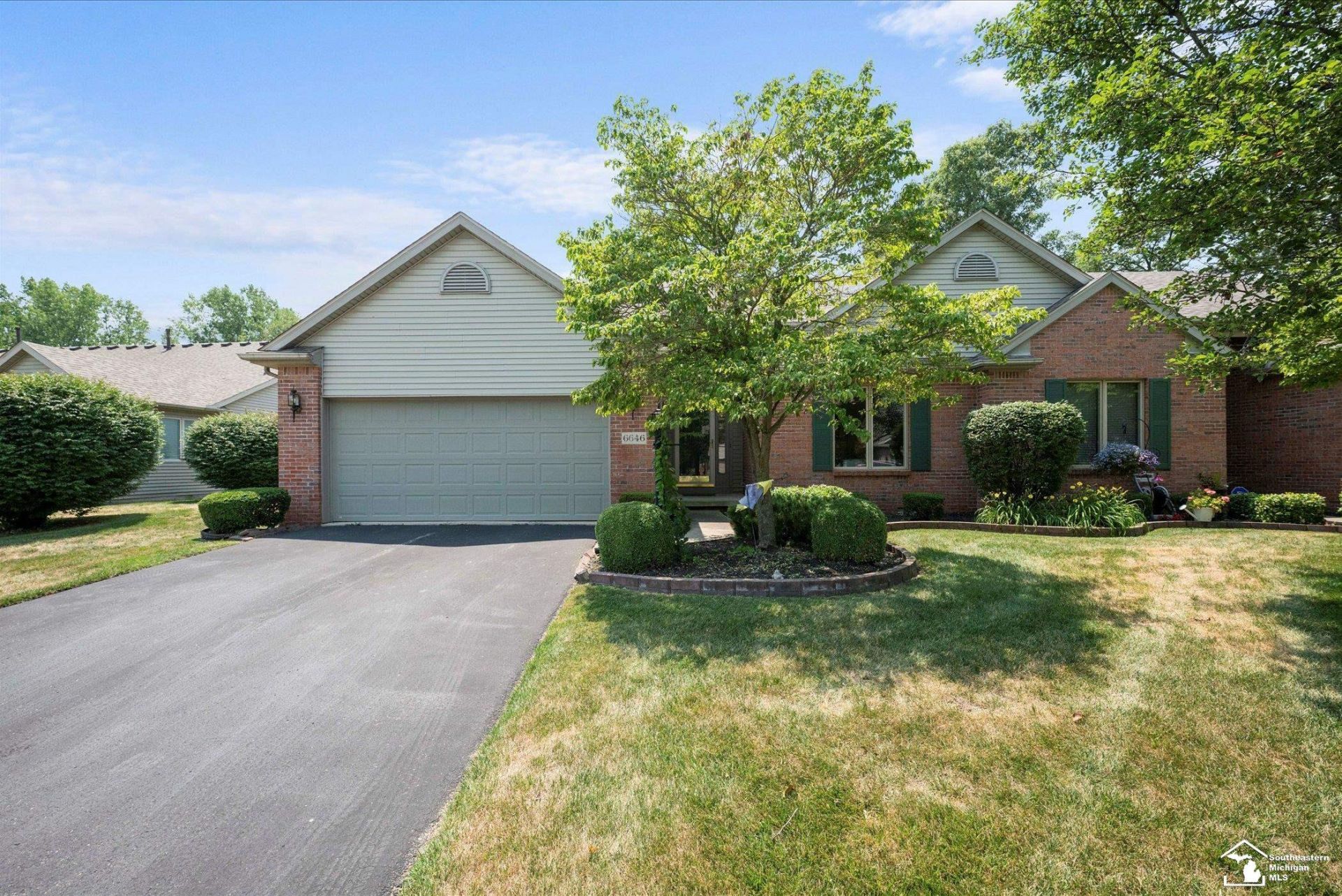 6646 Greenbriar Lane, Temperance, MI 48182 Main Photo