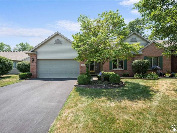 6646 Greenbriar Lane, Temperance, MI 48182