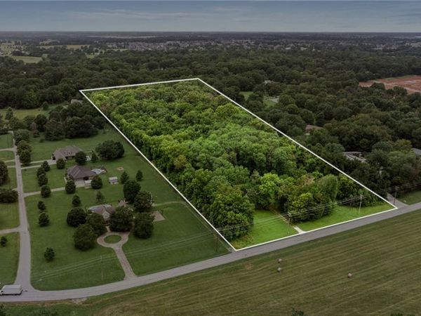 2920 S Rainbow Road , Rogers, AR 72758