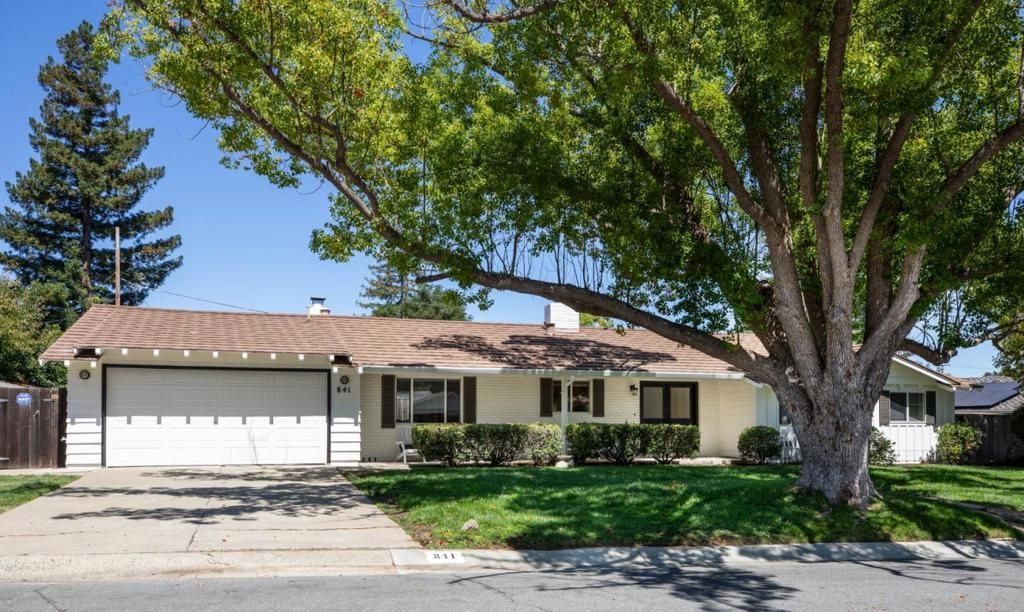 841 Carnation Court, Los Altos, CA 94024 Main Photo