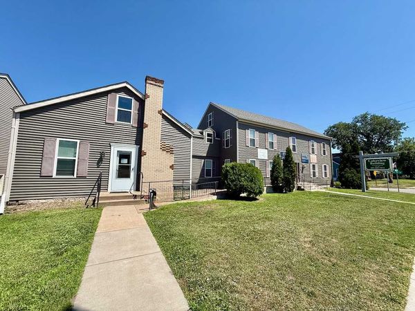 179 Lake Street S, Forest Lake, MN 55025