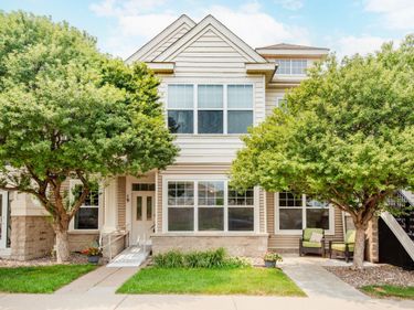 620 Wesley Commons Drive, Unit 19, Golden Valley, MN 55427