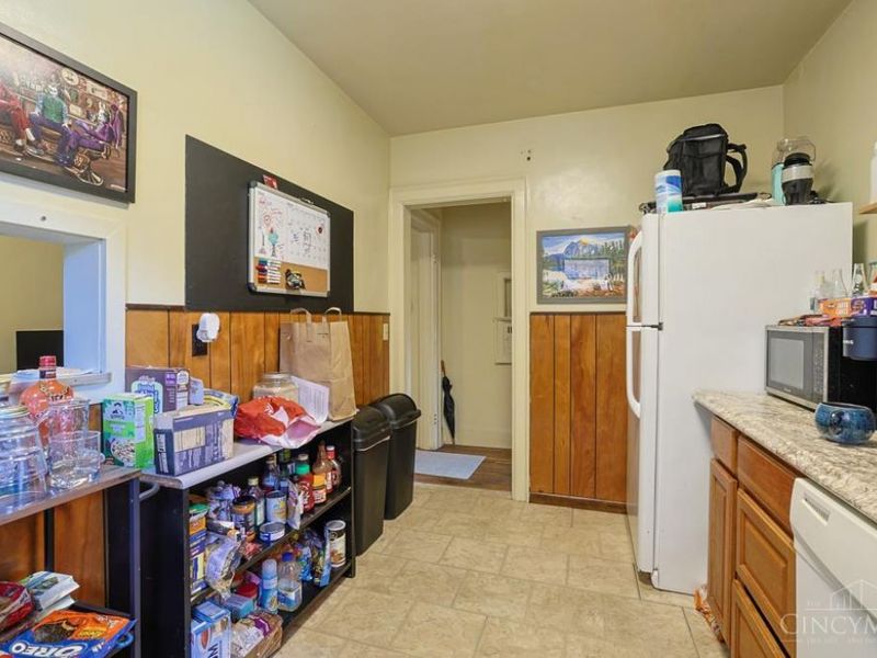 2724 Stratford Avenue, Cincinnati, OH 45220 Photo 12