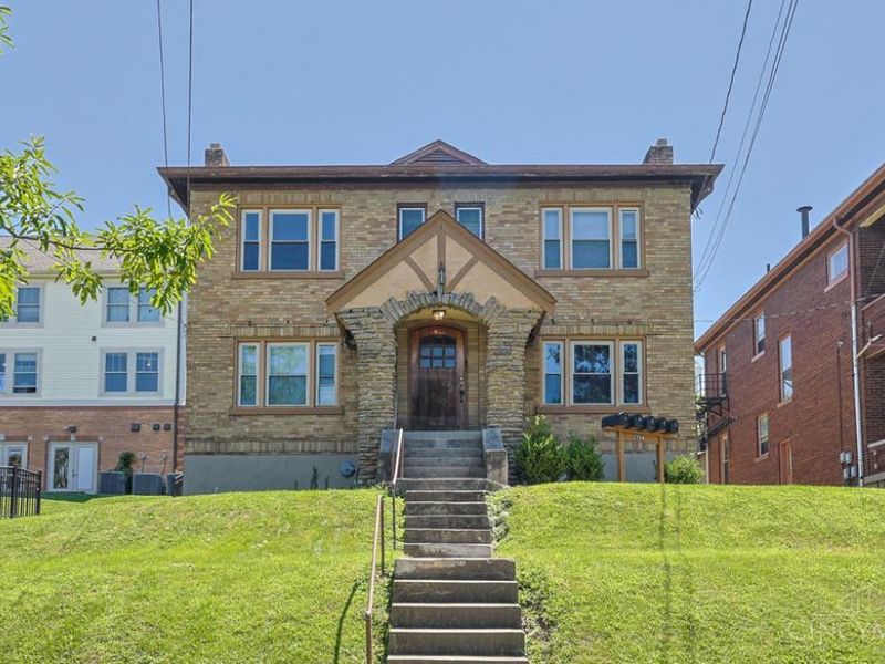 2724 Stratford Avenue, Cincinnati, OH 45220 Photo 2