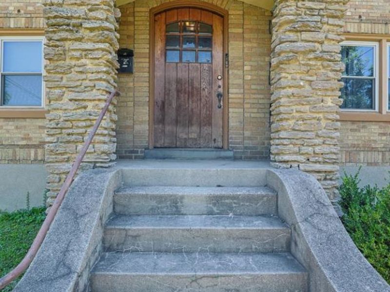 2724 Stratford Avenue, Cincinnati, OH 45220 Photo 3