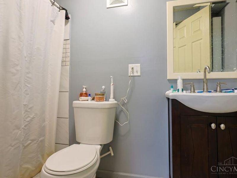 2724 Stratford Avenue, Cincinnati, OH 45220 Photo 33