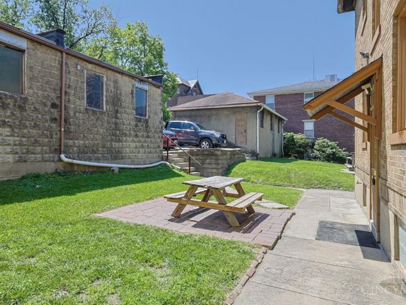 2724 Stratford Avenue, Cincinnati, OH 45220 Photo 36
