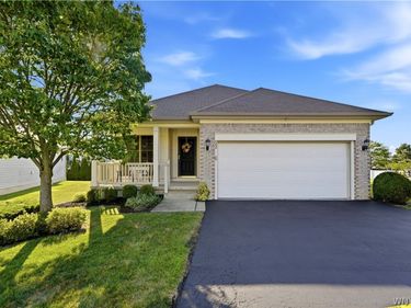 22 Allie Lane, Hamburg, NY 14075