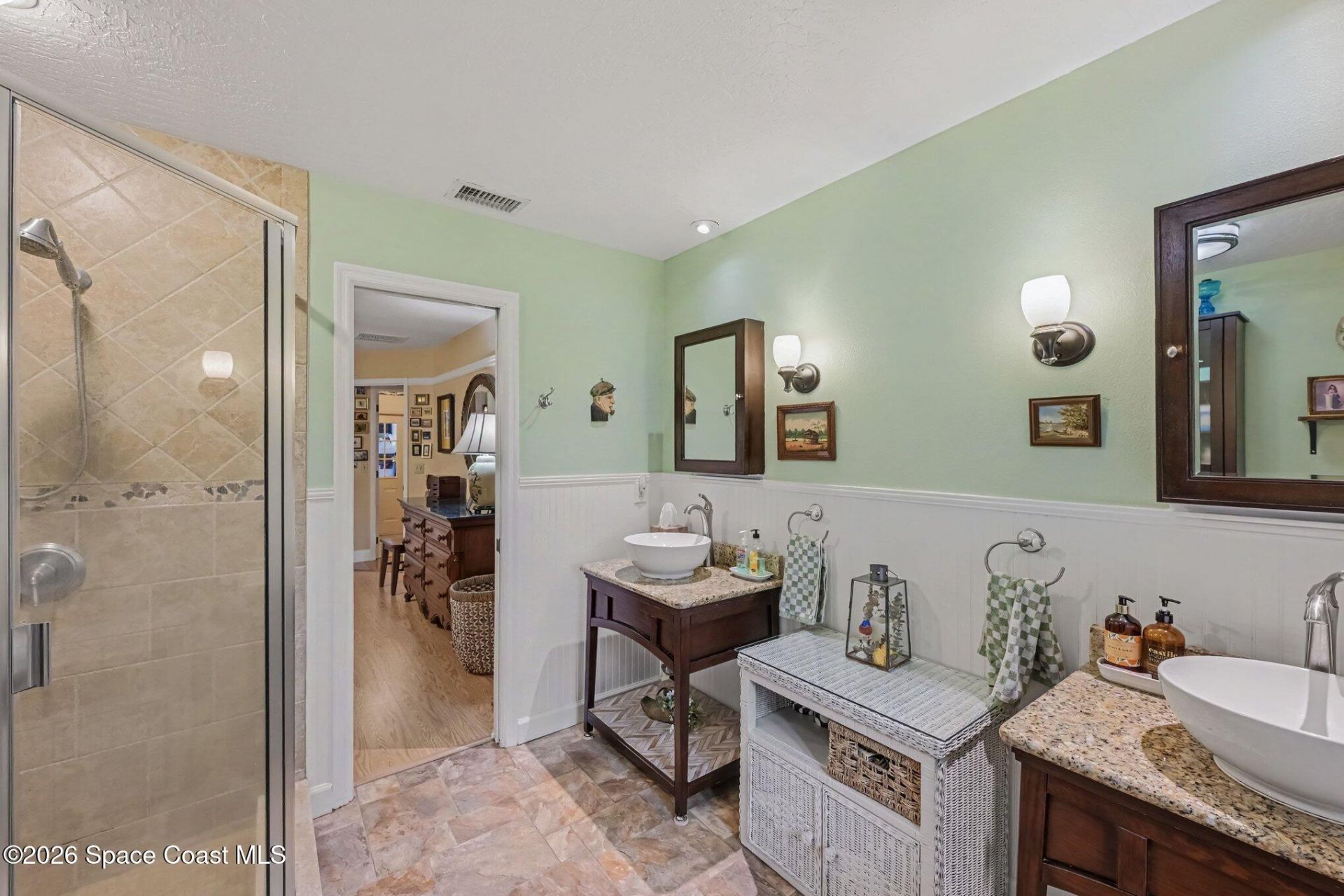 1810 Whispering Oaks Circle , Melbourne, FL 32934 Photo