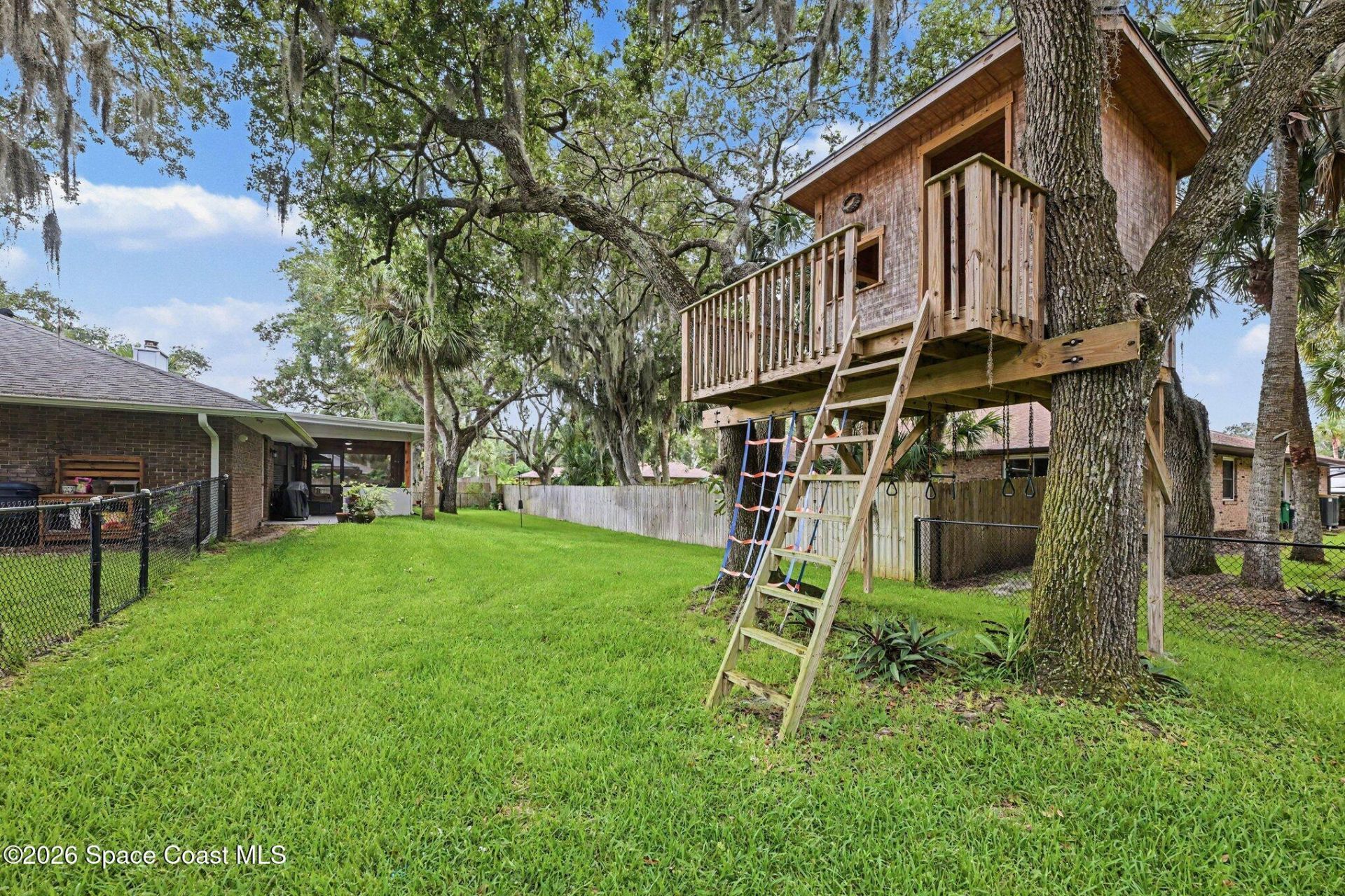 1810 Whispering Oaks Circle , Melbourne, FL 32934 Photo