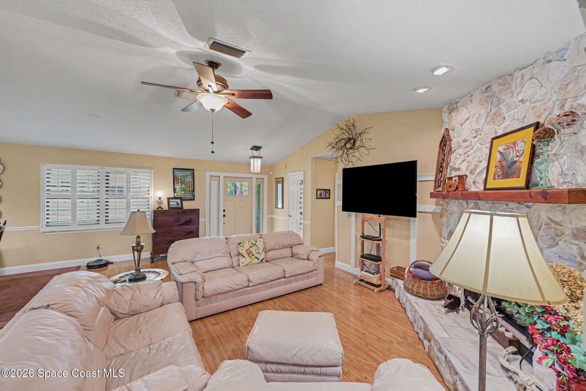 1810 Whispering Oaks Circle , Melbourne, FL 32934 Photo
