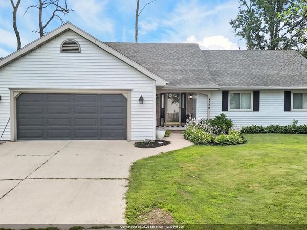 1229 APPLETON STREET, Menasha, WI 54952