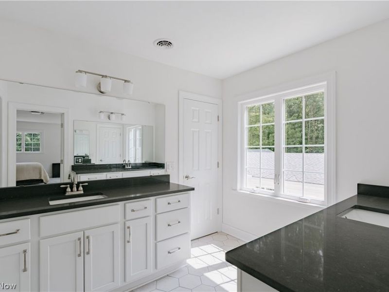 7093 Gates Mills Boulevard, Gates Mills, OH 44040 Photo 34