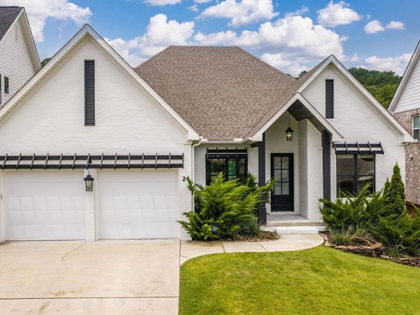 24 Waterside Drive, Little Rock, AR 72223