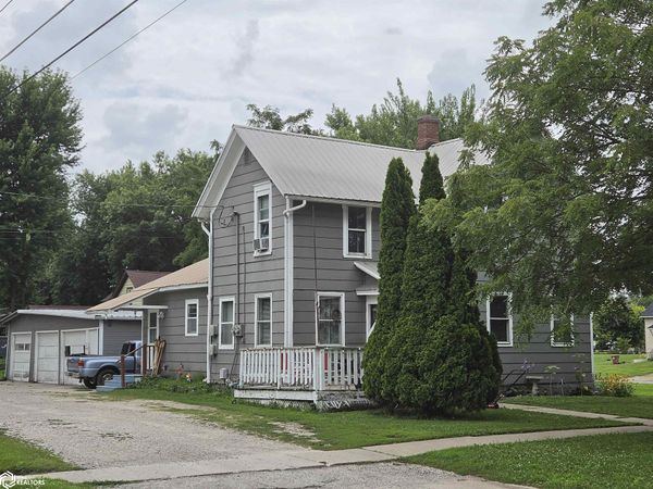 1110 Hamilton Avenue, Grinnell, IA 50112