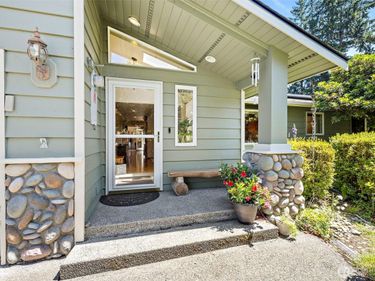 19810 98th Avenue NE, Bothell, WA 98011