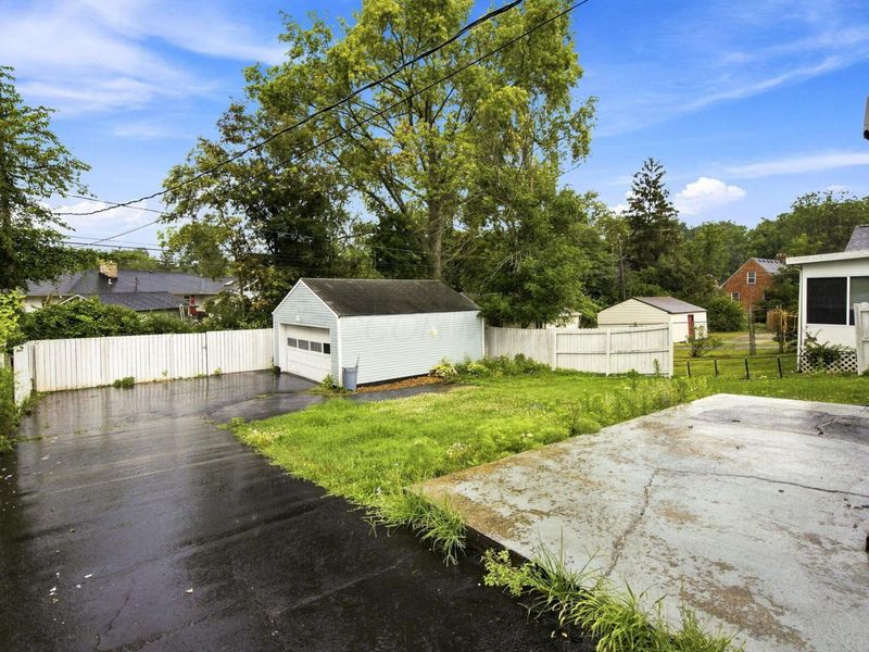 541 S James Road , Columbus, OH 43213 Photo 5