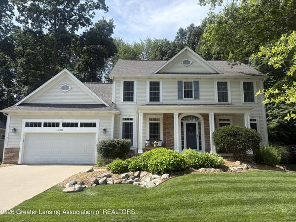 16906 Broadview Drive, East Lansing, MI 48823