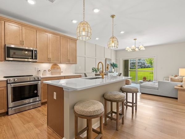 399 Neponset, Unit 204, Canton, MA 02021