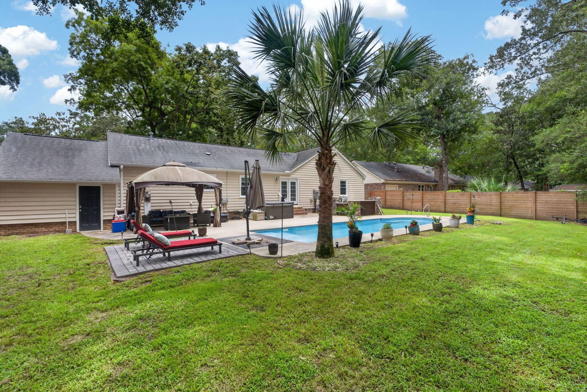 104 Runnymede Lane Photo 30