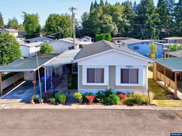 4882 Lancaster #14 Dr NE, Salem, OR 97305