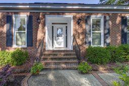 20 Millpond Road photo 4