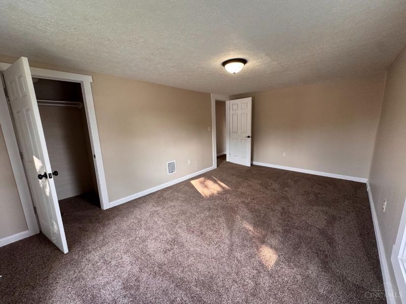 140 W Washington Street, Sabina, OH 45169 Photo 7