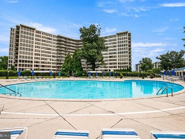50 BELMONT AVENUE , Unit 401, BALA CYNWYD, PA 19004