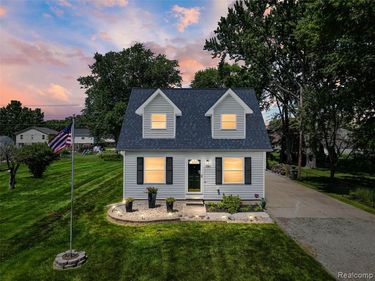 22327 Martin Road, St. Clair Shores, MI 48081