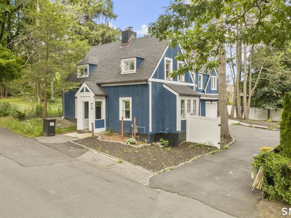 26 Trowbridge , Waterbury, CT 06710