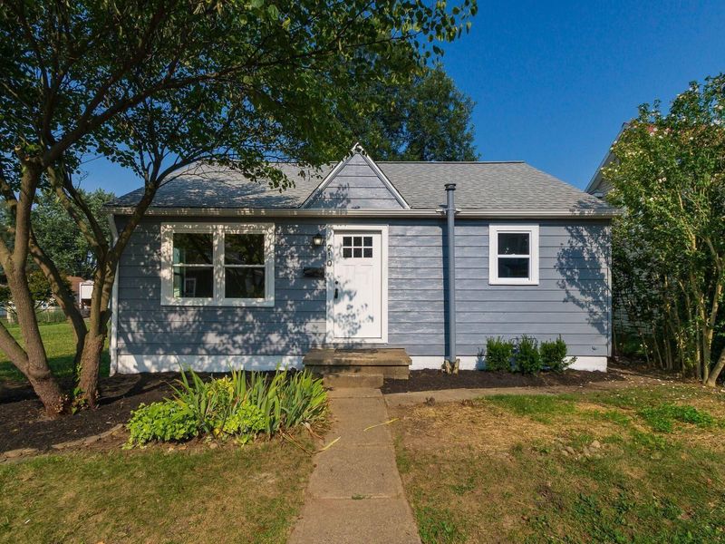 210 Sherman Avenue, Lancaster, OH 43130 Photo 2