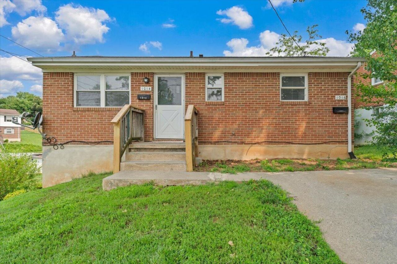 1016 Woodrow Ave Se, Roanoke, VA 24013 Main Photo