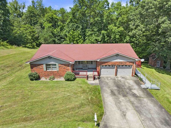 159 East Cretcher Street , Grayson, KY 41143