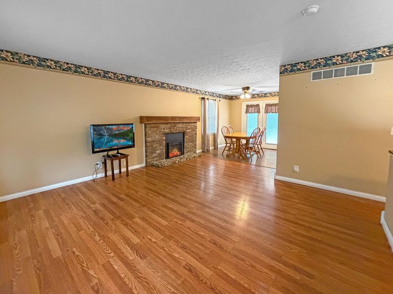 303 Gilbert Ridge Road, Alexandria, KY 41001 Photo 5
