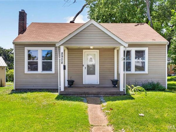 8908 Boston Avenue , St Louis, MO 63121